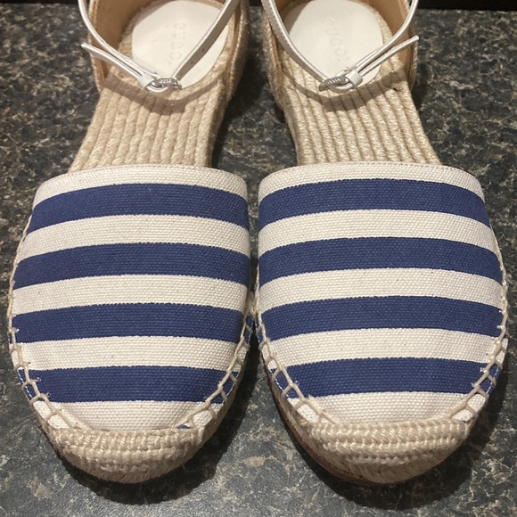 Gucci striped espadrilles flats - Picture 3 of 10